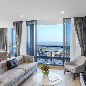 Meriton Southport ***** Gold Coast