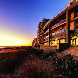 **** Aparthotel Oaks Glenelg Plaza Pier Australia