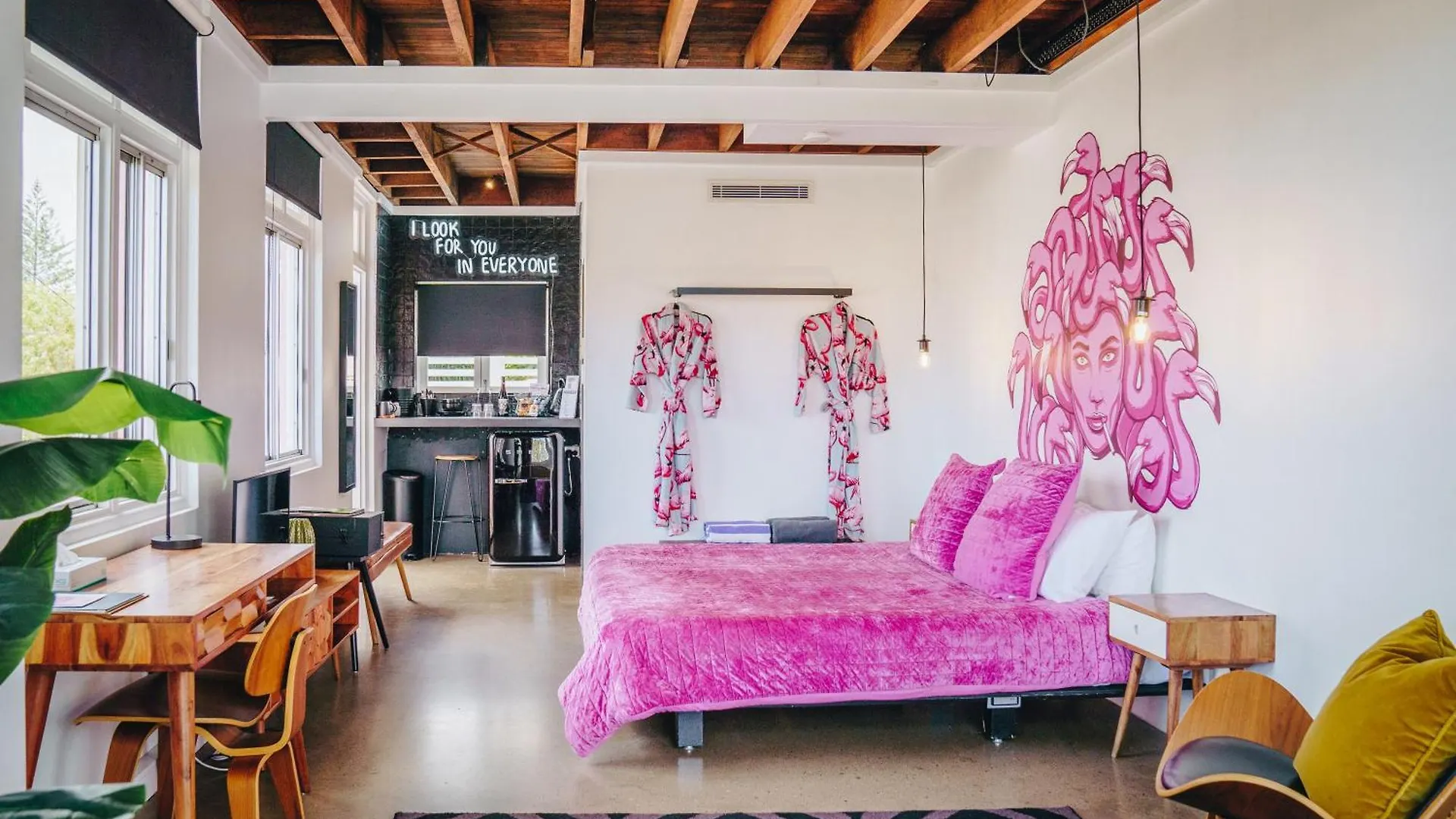 ****  The Pink Hotel Coolangatta Gold Coast Austrália