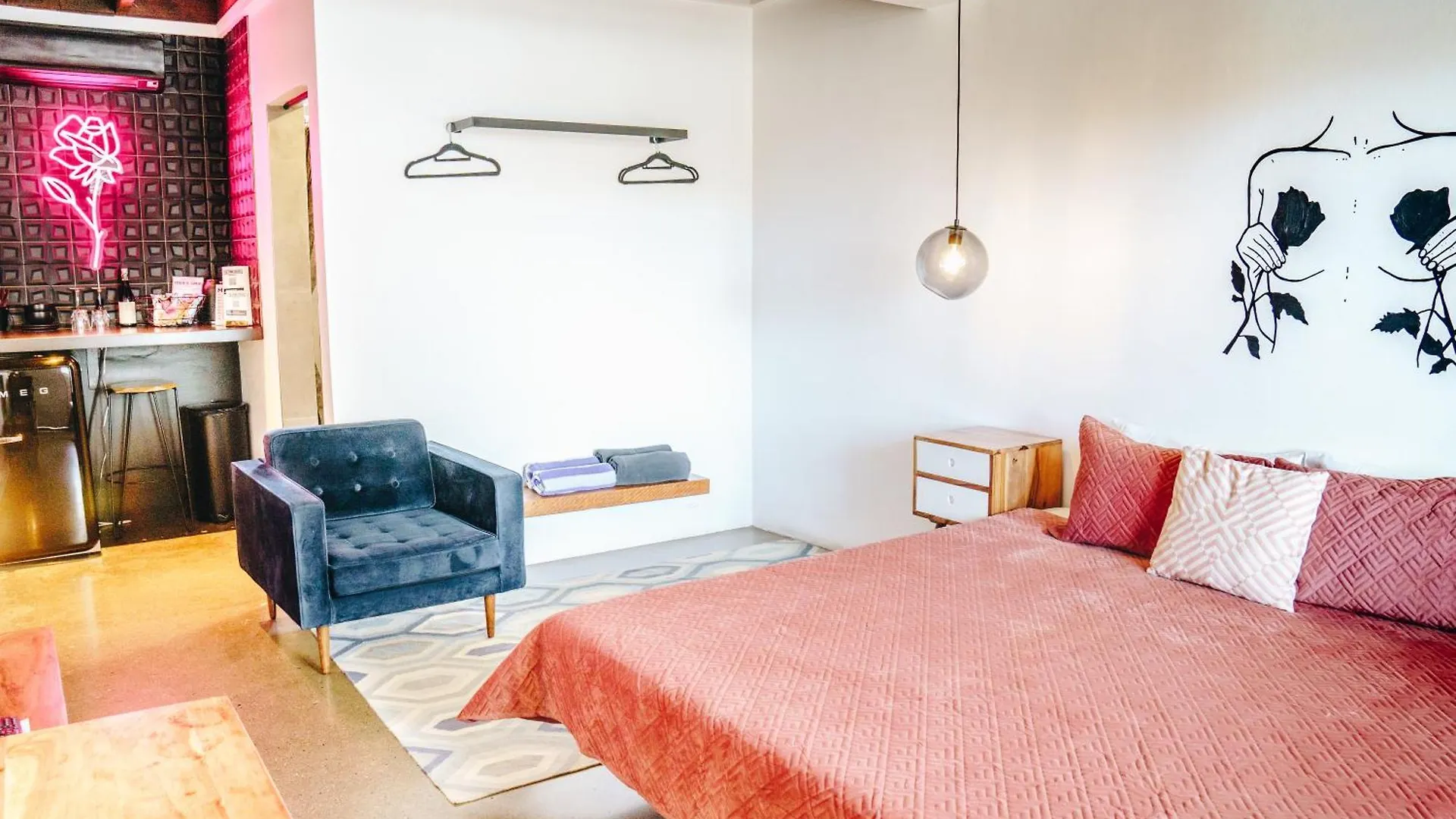 The Pink Hotel Coolangatta Gold Coast